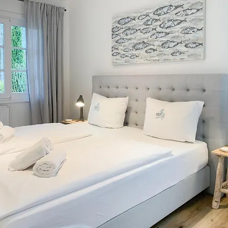 Strand Cottage